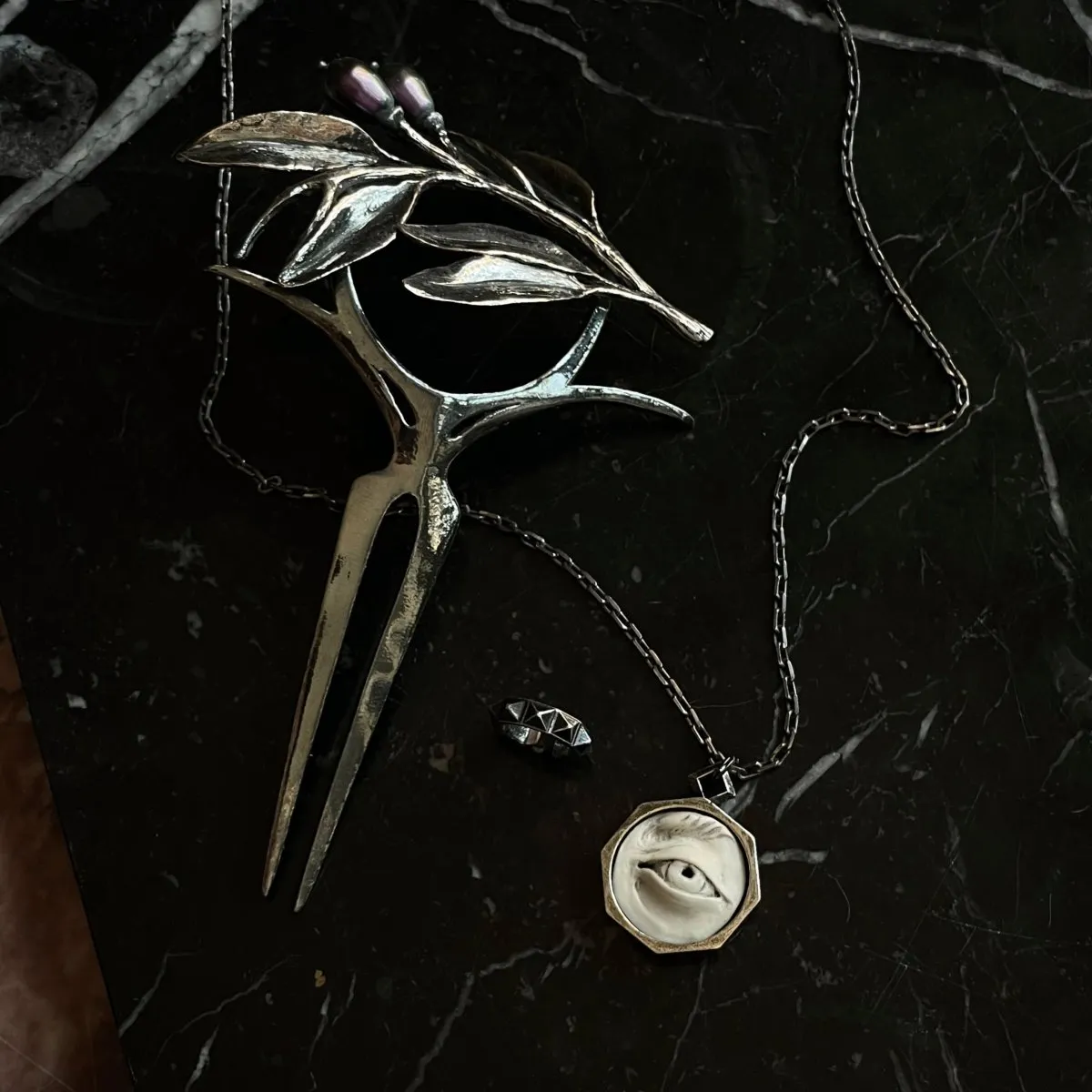 Oracle pendant